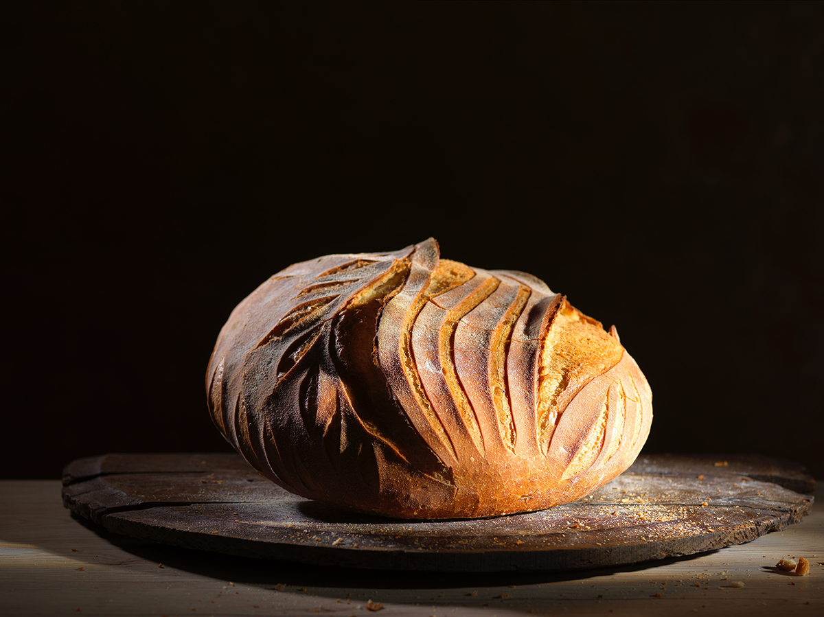 Photo d’un pain artisanal de tradition française, réalisé avec les mixes pain Catherine fabriqués avec de la farine de blé 100 % française.